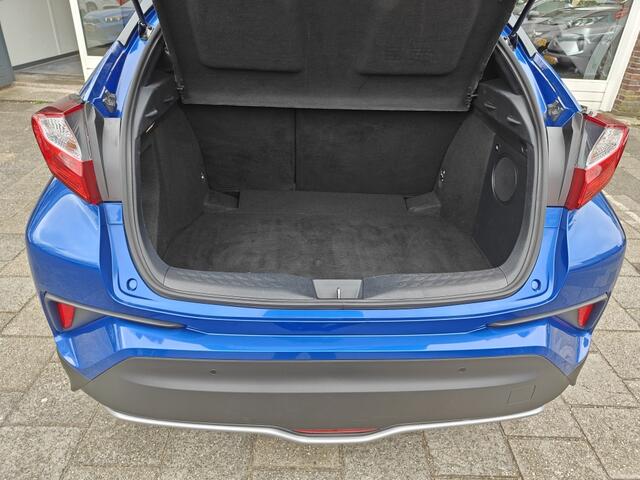 Toyota C-HR 1.8 Hybrid Adventure