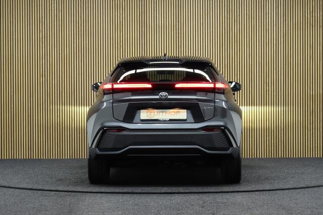 Toyota C-HR 2.0 Hybrid 200 AWD Executive Bi-Tone | ¤ 7.000,- Voorraad voordeel! | JBL Audio | Leder-Alcantara | Parkeerhulp | Apple Carplay & Android Auto | Adaptive-cruise | Dodehoekdetectie