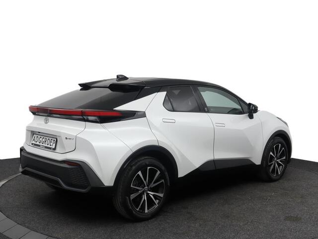Toyota C-HR 1.8 Hybrid 140 Dynamic | Navigatie | Stoelverwarming | Electrische achterklep |