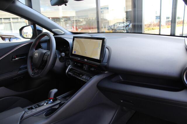 Toyota C-HR 2.0 Hybrid 200 AWD GR SPORT PLUS + NEXT GENERATION | Rijklaar | Panoramadak | Head Up | JBL | Stoel-/stuurverw. | Blind Spot | 360 Camera | Leer/Alcantara