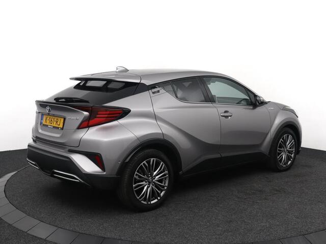 Toyota C-HR 2.0 Hybrid Executive | Half lederen bekleding | Parkeersensoren | Stoelverwarming | JBL |
