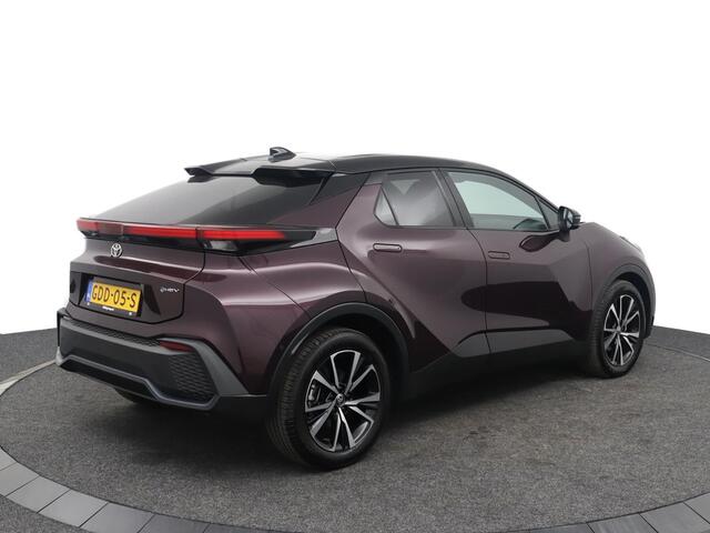 Toyota C-HR 1.8 Hybrid 140 First Edition | Navigatie | 360 graden camera | Electrische achterklep |