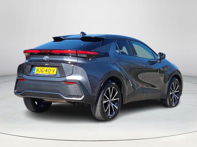 Toyota C-HR 1.8 Hybrid 140 Dynamic Plus | Apple CarPlay | Stuur/Stoelverwarming | Groot Navi | Rijklaarprijs incl. garantie |