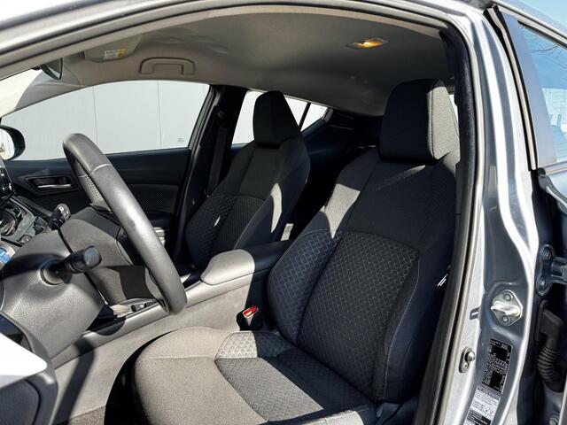 Toyota C-HR 1.8 Hybrid Active / Airco/ Cruise control adaptief/ Apple carplay-Android Auto/ All-season banden/