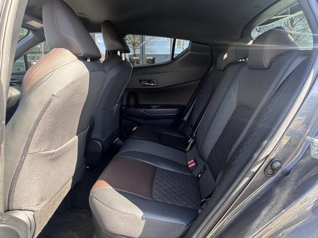 Toyota C-HR 1.8 Hybrid Bi-Tone Apple Carplay | Achteruitrijcamera | Adapt. Cruise