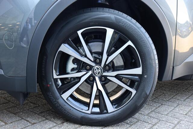 Toyota C-HR 2.0 Plug-in Hybrid 220 Dynamic Nieuw en direct leverbaar!
