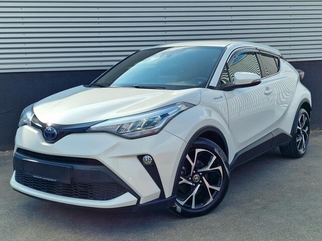 Toyota C-HR 1.8 Hybrid Style | Apple Carplay & Android auto | LED | Stoelverwarming | 18" LM Velgen | Parkeersensoren voor + achter | Achteruitrijcamera | Adaptieve cruise control | Smart key |