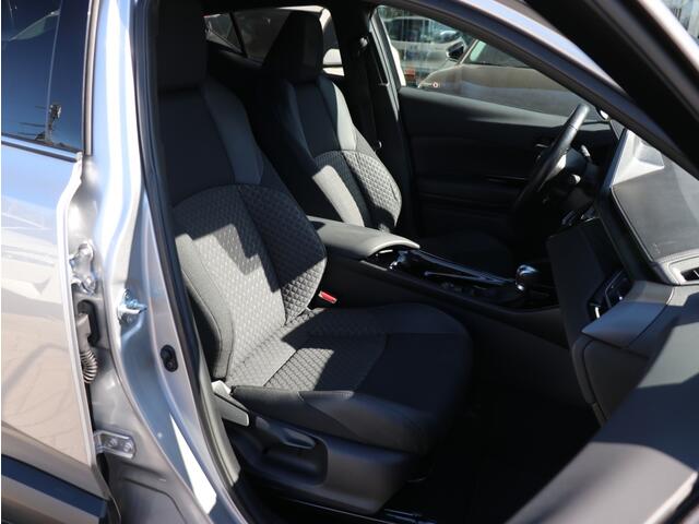 Toyota C-HR 1.8 Hybrid Style I Navi I Keyless I Dodehoekdetectie