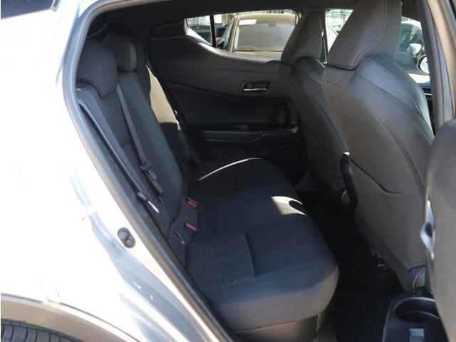 Toyota C-HR 1.8 Hybrid Style I Navi I Keyless I Dodehoekdetectie