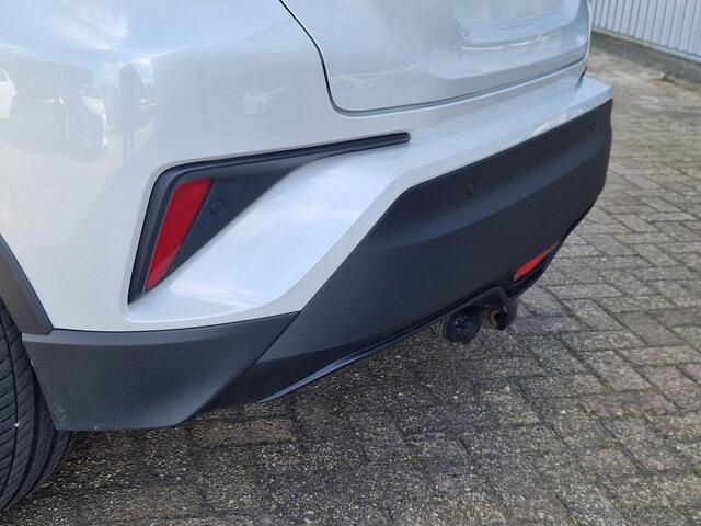 Toyota C-HR 1.8 Hybrid Dynamic Trekhaak Navigatie Cruise Apple carplay android auto