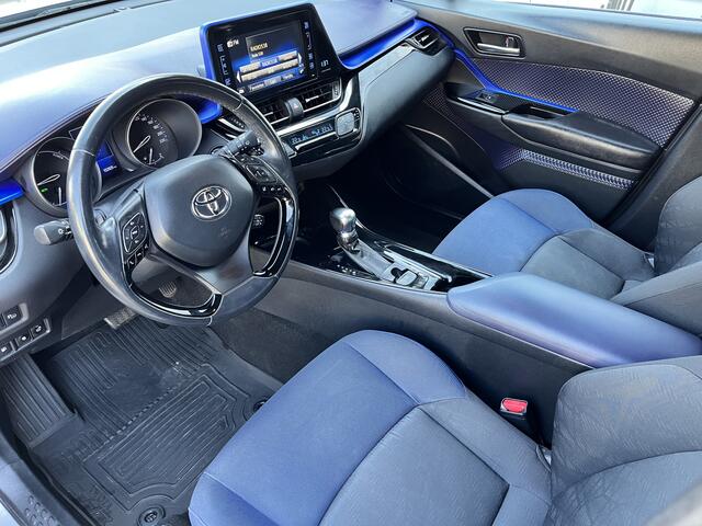 Toyota C-HR 1.8 Hybrid Bi-Tone Plus Dodehoek Detectie Parkeersensoren V+A Stoel Verwarming