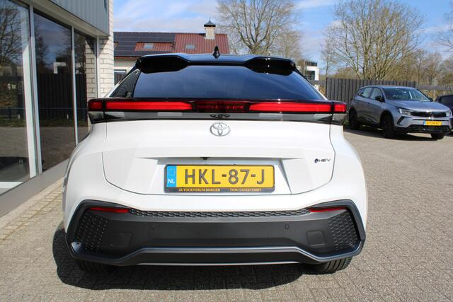Toyota C-HR 1.8 Automaat Hybrid 140 First Edition navi/18"LM /Clima/Cruise/Camera