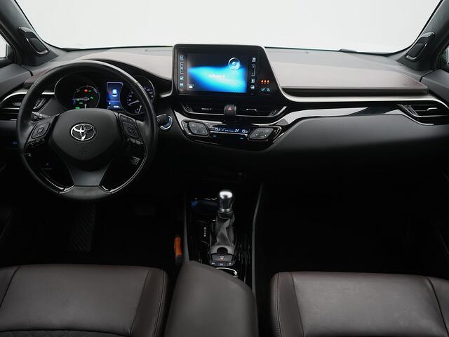 Toyota C-HR 1.8 Hybrid Executive Ultimate | NL-Auto | Lederen bekleding | Stoelverwarming | Parkeersensoren V+A |