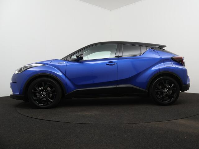 Toyota C-HR 1.8 Hybrid Bi-Tone | Trekhaak | Dodehoek Ass. | Navigatie | Camera | LM velgen | JBL | Parkeer Ass. | LM velgen |