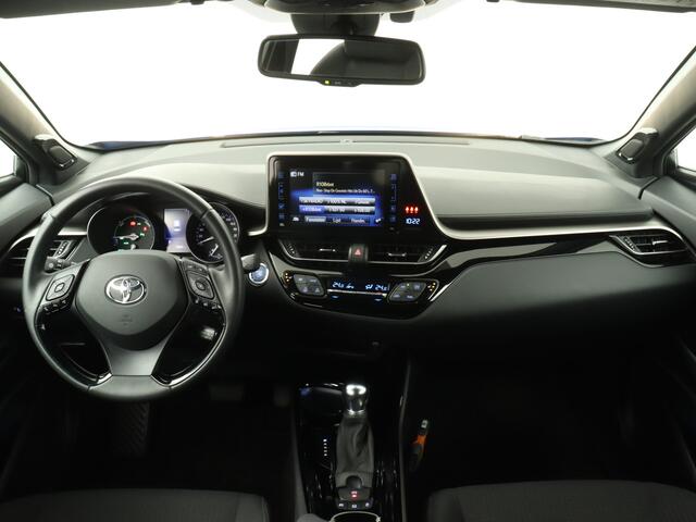 Toyota C-HR 1.8 Hybrid Bi-Tone | Trekhaak | Dodehoek Ass. | Navigatie | Camera | LM velgen | JBL | Parkeer Ass. | LM velgen |