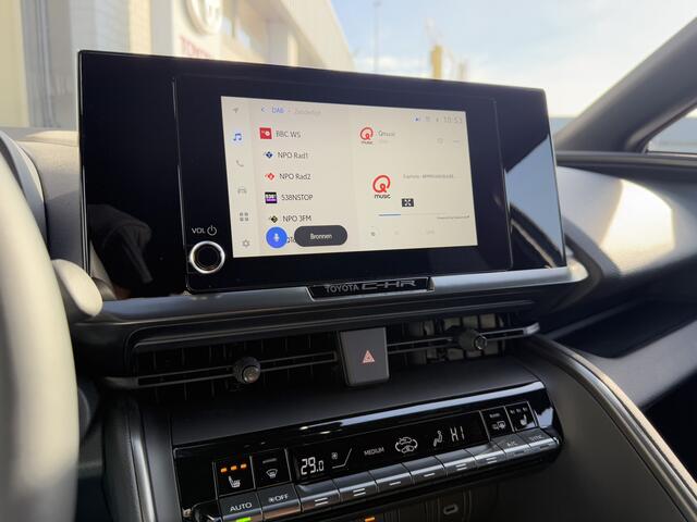 Toyota C-HR 2.0 Plug-in Hybrid 220 Dynamic | Android Auto & Apply CarPlay draadloos | Dodehoekdetector | Parkeersenoren | Nieuwe auto, 0 Km., uit voorraad leverbaar