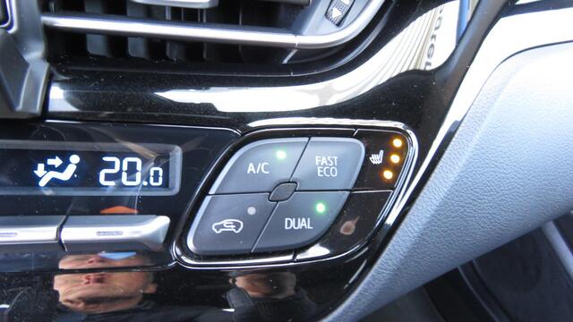 Toyota C-HR 1.8 Hybrid Dynamic NAVI,ADAPTIVE CRUISE,EATC AIRCO,STOELVERW,32313KM.
