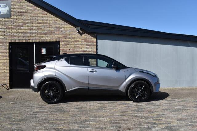 Toyota C-HR 1.8 HYBRID PREMIUM, Bi Tone Cruise, Camera, Navi