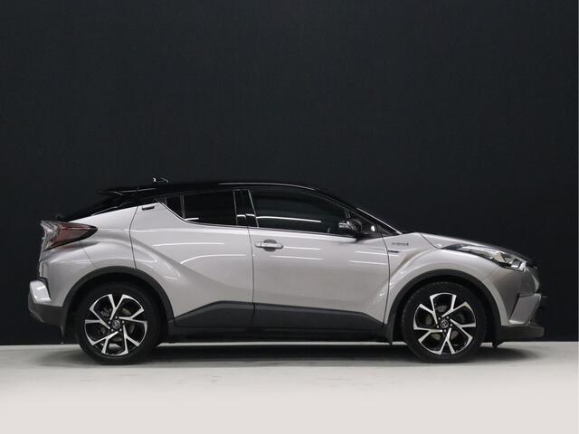Toyota C-HR 1.8 Hybrid Bi-Tone Plus [CRUISE CONTROL, CAMERA, BLUETOOTH VERBINDING, STOELVERWARMING, JBL AUDIOINSTALLATIE, MULTIFUNCTIONEEL STUURWIEL, NIEUWSTAAT]