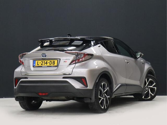 Toyota C-HR 1.8 Hybrid Bi-Tone Plus [CRUISE CONTROL, CAMERA, BLUETOOTH VERBINDING, STOELVERWARMING, JBL AUDIOINSTALLATIE, MULTIFUNCTIONEEL STUURWIEL, NIEUWSTAAT]