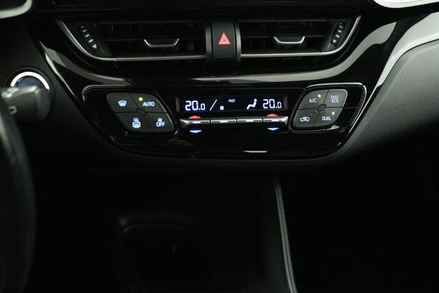 Toyota C-HR 1.8 Hybrid Dynamic | Navigatie | Trekhaak |