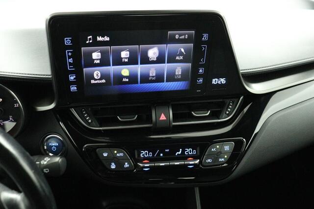 Toyota C-HR 1.8 Hybrid Dynamic | Navigatie | Trekhaak |
