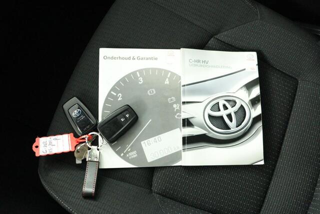 Toyota C-HR 1.8 Hybrid Dynamic | Navigatie | Trekhaak |