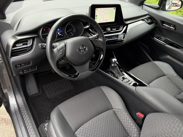 Toyota C-HR 1.8 Hybrid Executive l ACC l BLS l CAMERA l ECC l LED l NAVI l PDC V+A l 27.000km