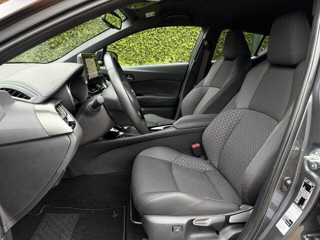 Toyota C-HR 1.8 Hybrid Executive l ACC l BLS l CAMERA l ECC l LED l NAVI l PDC V+A l 27.000km