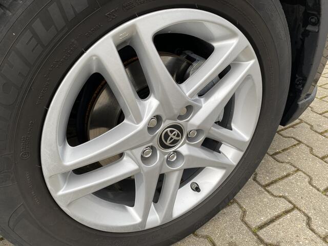 Toyota C-HR 1.8 Hybrid Active App Connect, Cruise Control , Camera