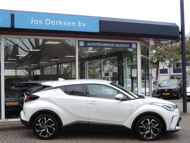 Toyota C-HR 1.8 Hybrid Team D - ACC | Camera | Carplay | PDC v+a | Stoel/stuurverw. | Dodehoek