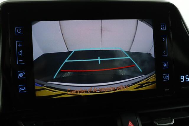 Toyota C-HR 1.8 Hybrid Dynamic | Adaptive Cruise Control | Navigatie | Climate Control | Achteruitrijcamera |