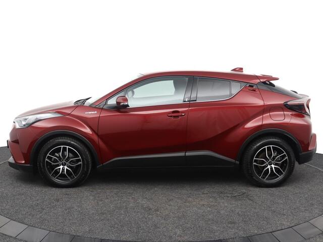 Toyota C-HR 1.8 Hybrid Business Intro | Stuur en stoelverwarming | Navigatie | Keyless | Cruise control |