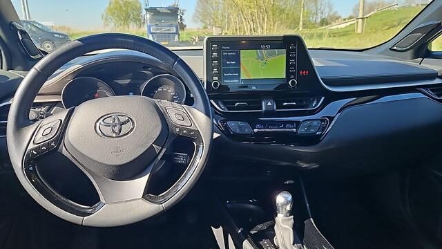 Toyota C-HR 2.0 Hybrid Executive 184 pk | Navigatie | Stoelverwarming | Half Leder |