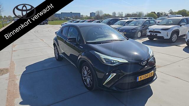 Toyota C-HR 2.0 Hybrid Executive 184 pk | Navigatie | Stoelverwarming | Half Leder |