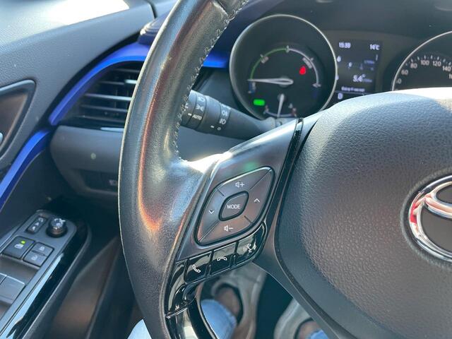 Toyota C-HR 2.0 Hybrid Bi-Tone | Adaptive Cruise Control | Navigatie | Climate Control | JBL Audio | Achteruitrijcamera | Led Koplampen | Half Leder | Stoelverwarming | Licht/Regen Sensor | Parkeerhulp