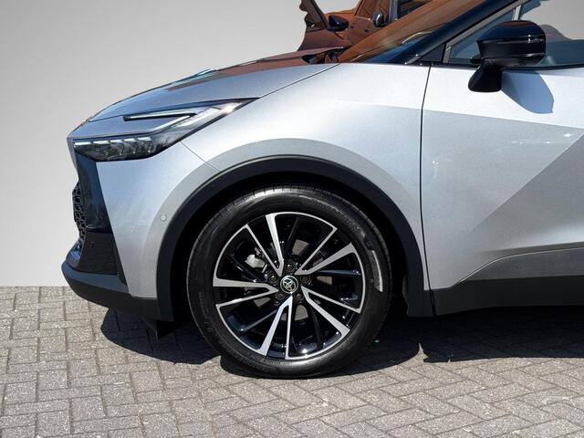 Toyota C-HR 1.8 Hybrid 140 Executive Next Gen. Pack | Panoramadak | Head-Up Display | Premium Audio | 360° Camera | Stoelverwarming | Adapt. Cruise Control | Rijklaarprijs!
