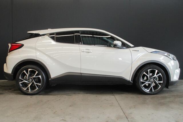 Toyota C-HR 1.8 Hybrid Dynamic |navigatie|stoelverwarming|keyless|parkeersensoren|BSM|