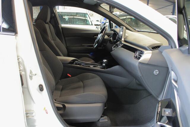 Toyota C-HR 1.8 Hybrid Dynamic |navigatie|stoelverwarming|keyless|parkeersensoren|BSM|