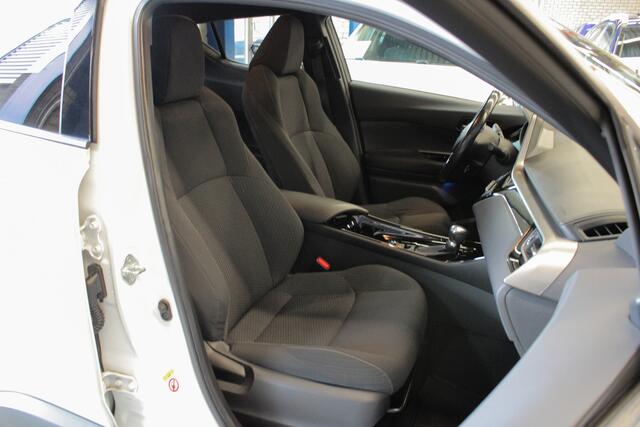 Toyota C-HR 1.8 Hybrid Dynamic |navigatie|stoelverwarming|keyless|parkeersensoren|BSM|