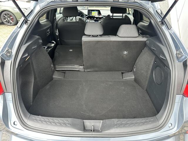 Toyota C-HR 1.8 Hybrid First Edition / 1ste eigenaarsauto / Trekhaak / JBL audio / Navigatie / Adaptief Cruise Control / Camera / Keyless Entry / Dealer Onderhouden