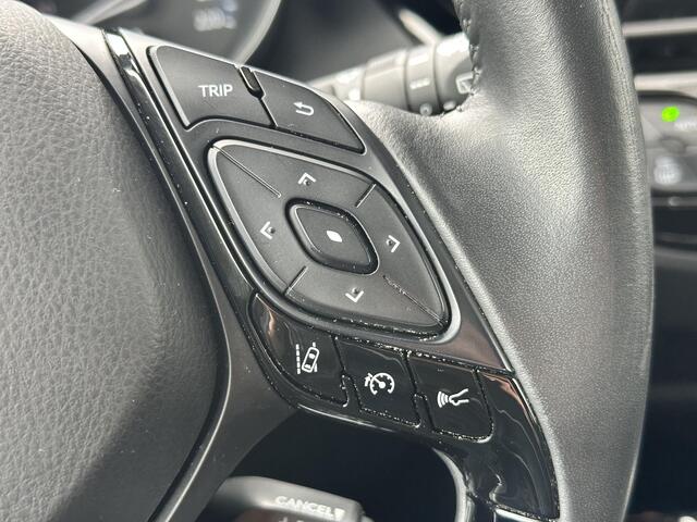 Toyota C-HR 1.8 Hybrid First Edition / 1ste eigenaarsauto / Trekhaak / JBL audio / Navigatie / Adaptief Cruise Control / Camera / Keyless Entry / Dealer Onderhouden