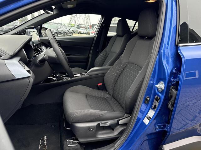 Toyota C-HR 1.8 Hybrid Style **TREKHAAK/ NAVIGATIE/ STOELVERWARMING/ JBL/ KEYLESS/ DODEHOEKDETECTIE/ 36 MAANDEN GARANTIE**