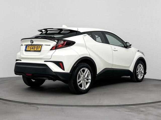 Toyota C-HR 1.8 Hybrid Active | NL-Auto | Apple Carplay /- Android Auto |