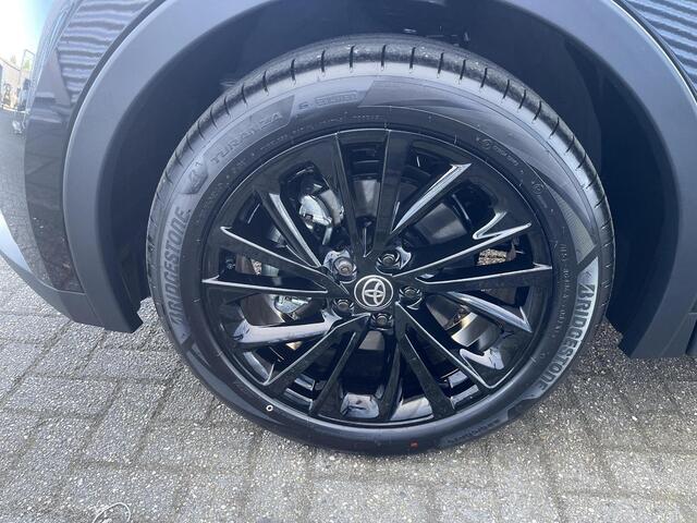 Toyota C-HR 2.0 Plug-in Hybrid 220 GR SPORT