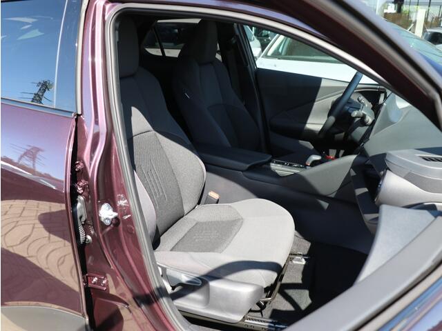 Toyota C-HR 1.8 Hybrid 140 Dynamic I Navi I Keyless I Dodehoekdetectie