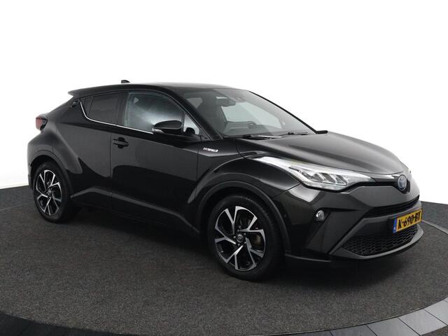 Toyota C-HR 2.0 Hybrid First Edition | Dodehoek Detectie | Stoelverwarming | Parkeersensoren Rondom | Navigatie |