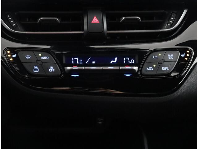 Toyota C-HR 1.8 Hybrid Bi-Tone | Trekhaak | Navigatie | Stoelverwarming |