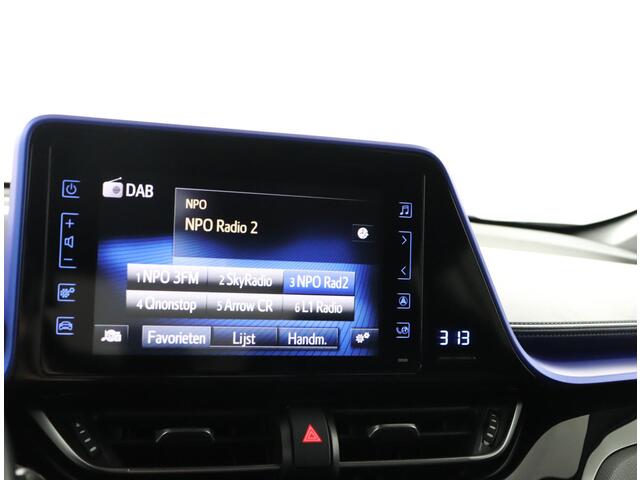 Toyota C-HR 1.8 Hybrid Bi-Tone | Trekhaak | Navigatie | Stoelverwarming |