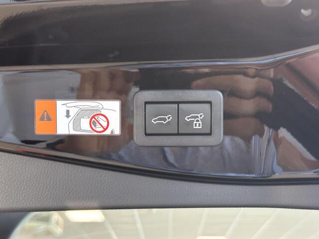 Toyota C-HR 2.0 Plug-in Hybrid 220 Premium NIEUW! Direct leverbaar!